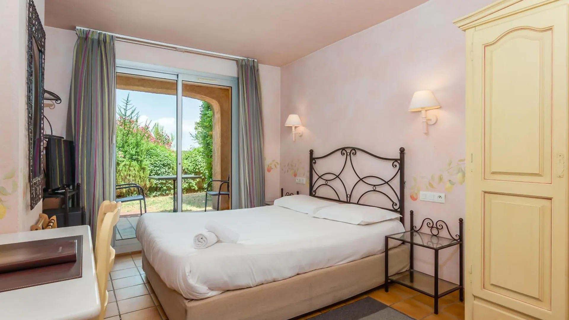 Castel 'Provence Hotel Mouans-Sartoux