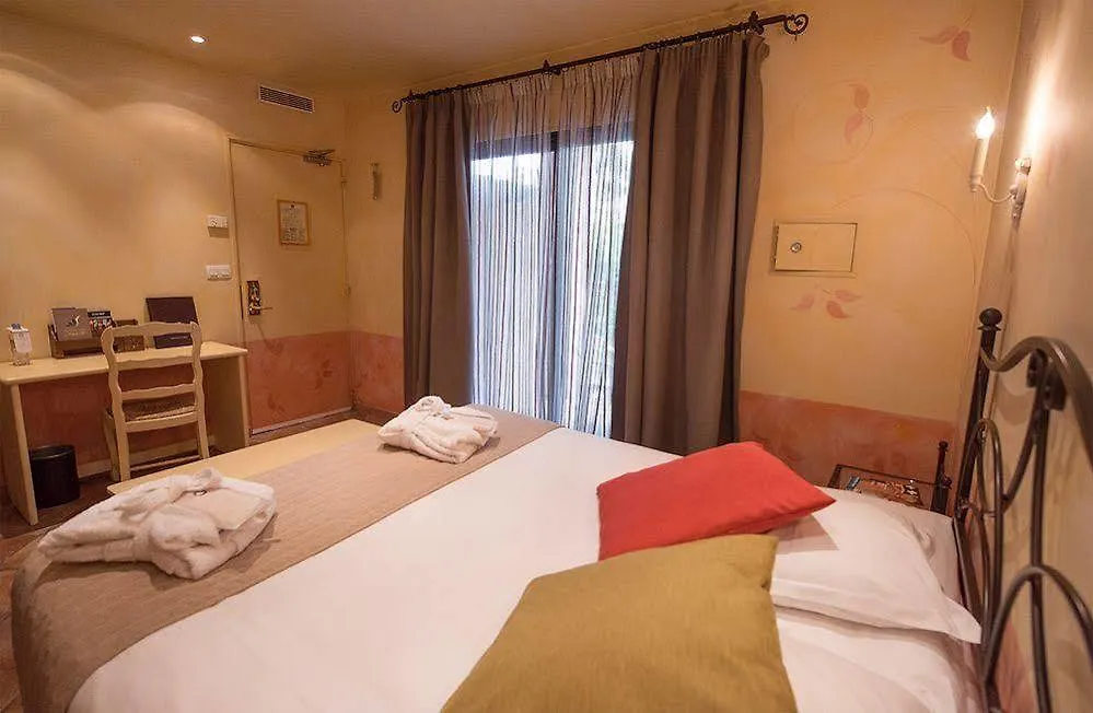 Castel 'Provence Hotel Mouans-Sartoux 3*,  France