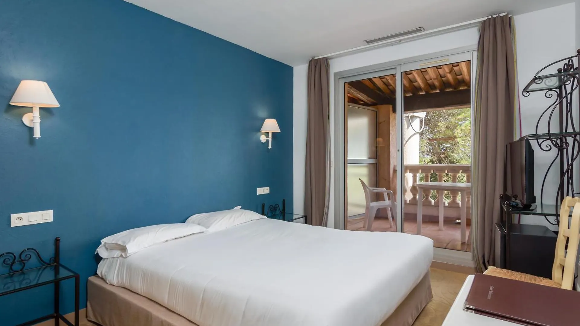 Hotel Castel 'Provence Mouans-Sartoux